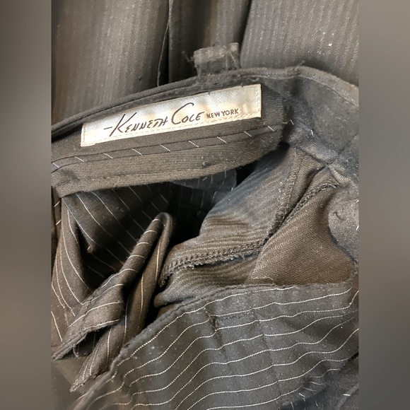 KENNETH COLE - mens blk pinstripe 2pc suit - Picture 2 of 7